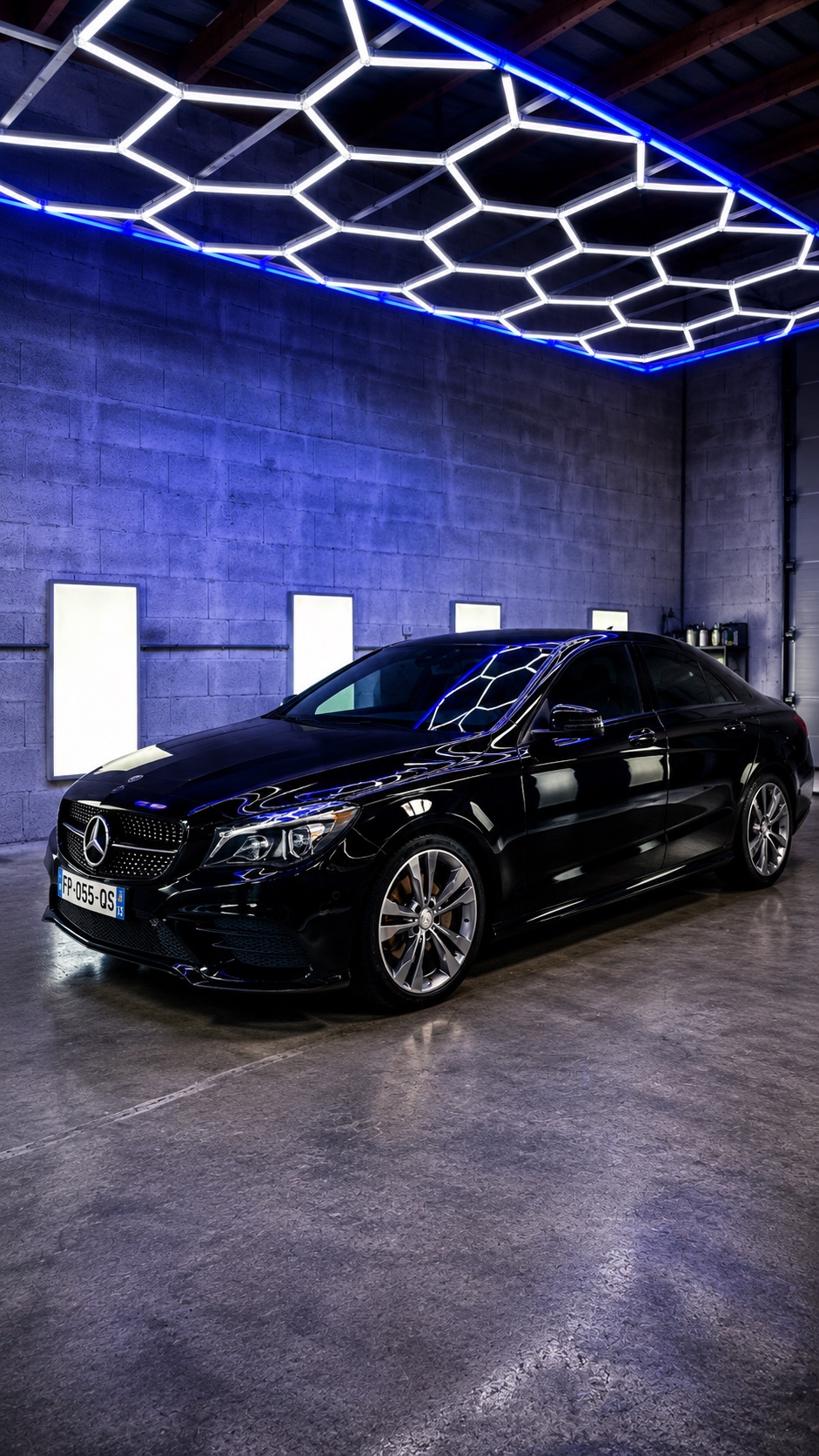 Mercedes CLA noire après polissage et correction peinture Pure Détail Vendée